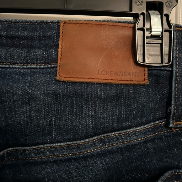 J.CREW DARK WASH WOMENS JEANS - Picture 3 of 6